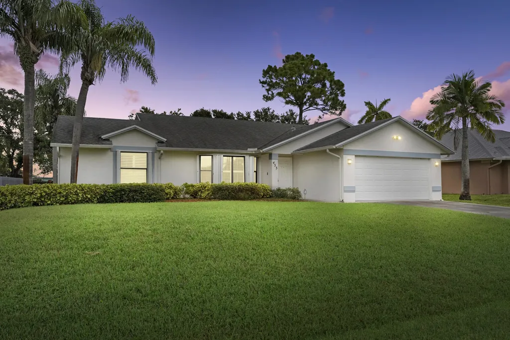 453 SE Nome Drive Port St Lucie FL 34984