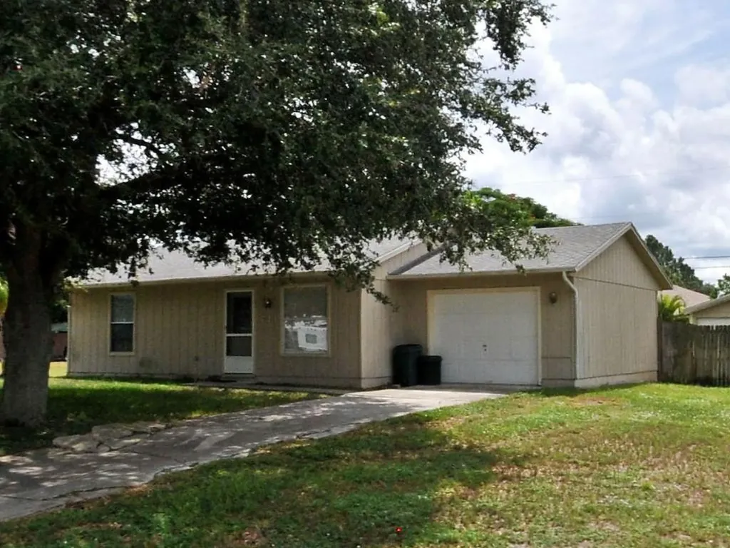 714 SW Colleen Avenue Port St Lucie FL 34983