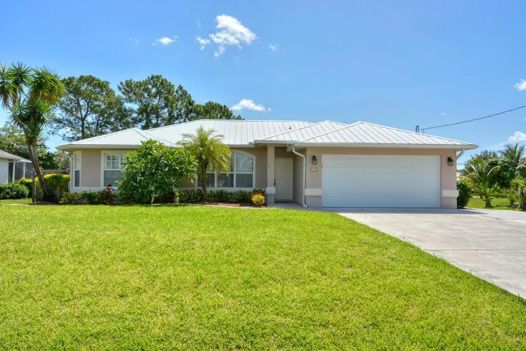 4906 NW Forlano Street Port St Lucie FL 34983