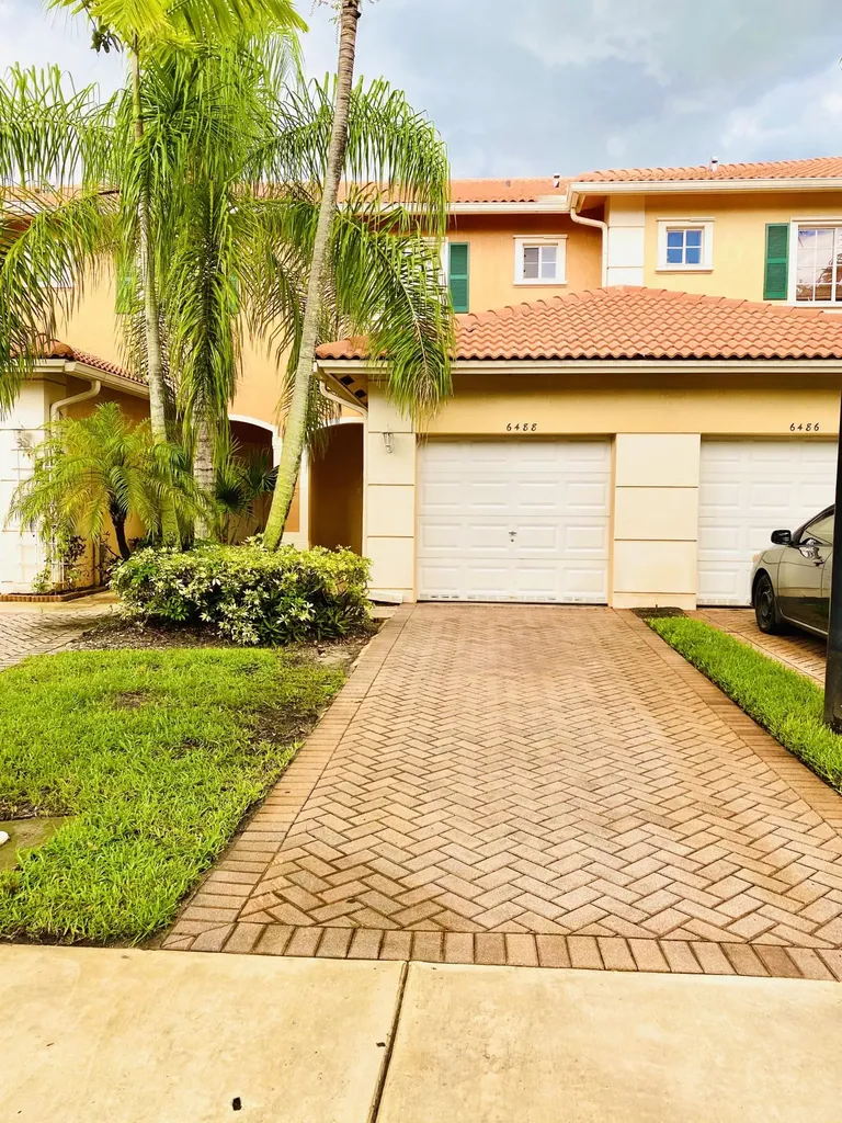 6488 Catalina Lane Tamarac FL 33321