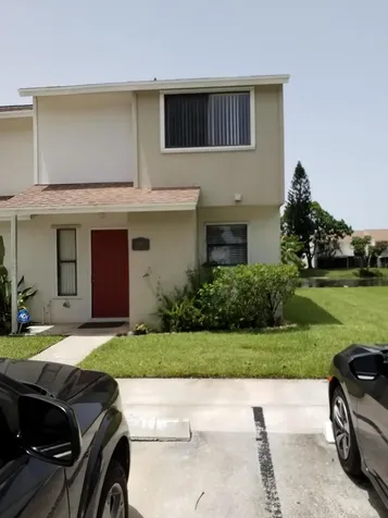 3301 Poolside Drive Greenacres FL 33463