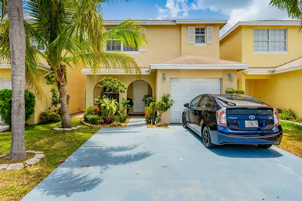 4027 Eastridge Drive Deerfield Beach FL 33064