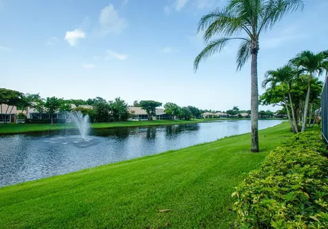 5512 Grande Palm Circle Delray Beach FL 33484