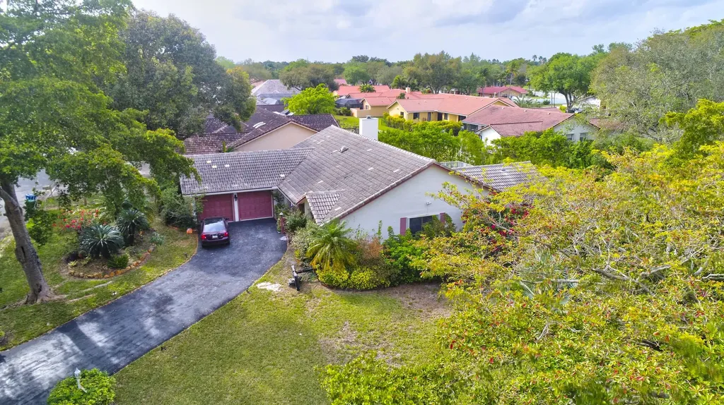 11053 SW 1st Street Coral Springs FL 33071