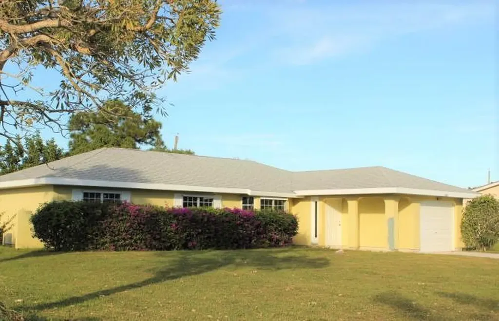 1036 24th Place SW Vero Beach FL 32962