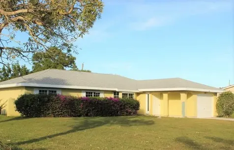 1036 24th Place SW Vero Beach FL 32962