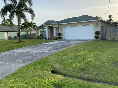 4674 SW Dactyl Street Port St Lucie FL 34953