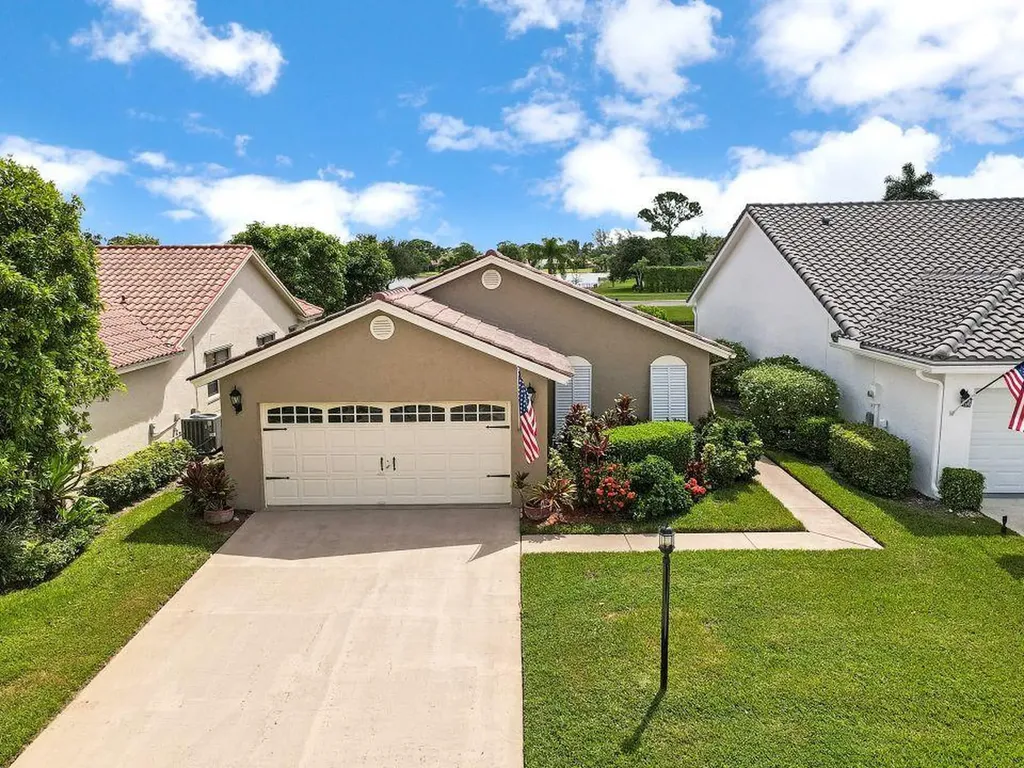 8461 Bonita Isle Drive Lake Worth FL 33467