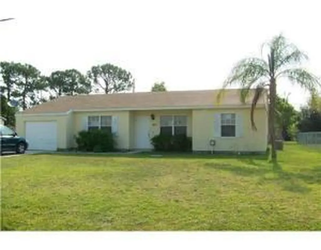 2531 SE Berkshire Boulevard Port St Lucie FL 34952