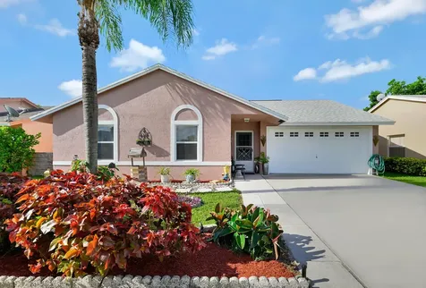 5635 Lake George Place Lake Worth FL 33463