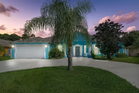 1165 SW Hamrock Avenue Port St Lucie FL 34953