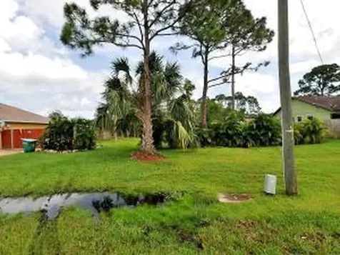 1521 SW Empire Street Port St Lucie FL 34983