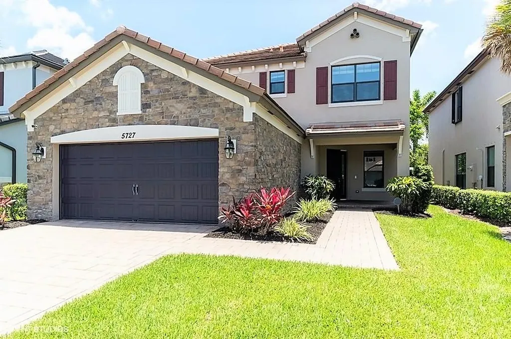 5727 Sandbirch Way Lake Worth FL 33463