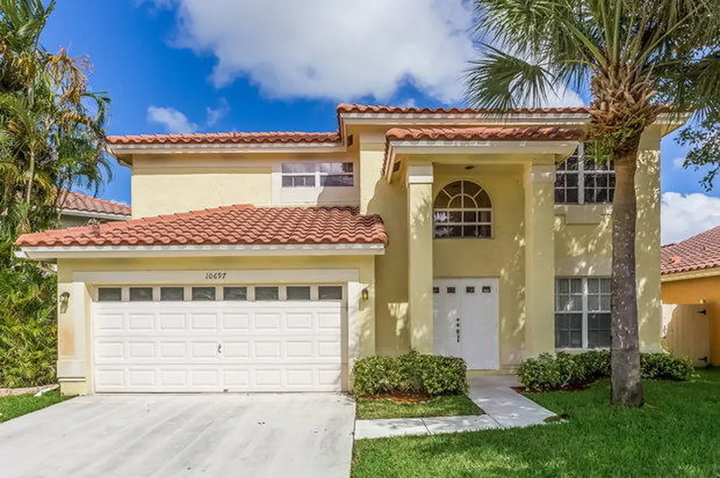 10697 Oak Lake Way Boca Raton FL 33498