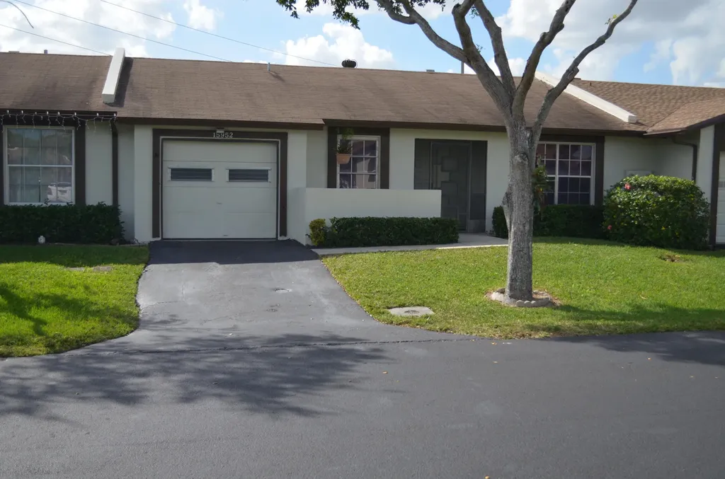 15952 Forsythia Circle Delray Beach FL 33484