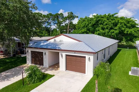 4 Ecuador Way Fort Pierce FL 34951