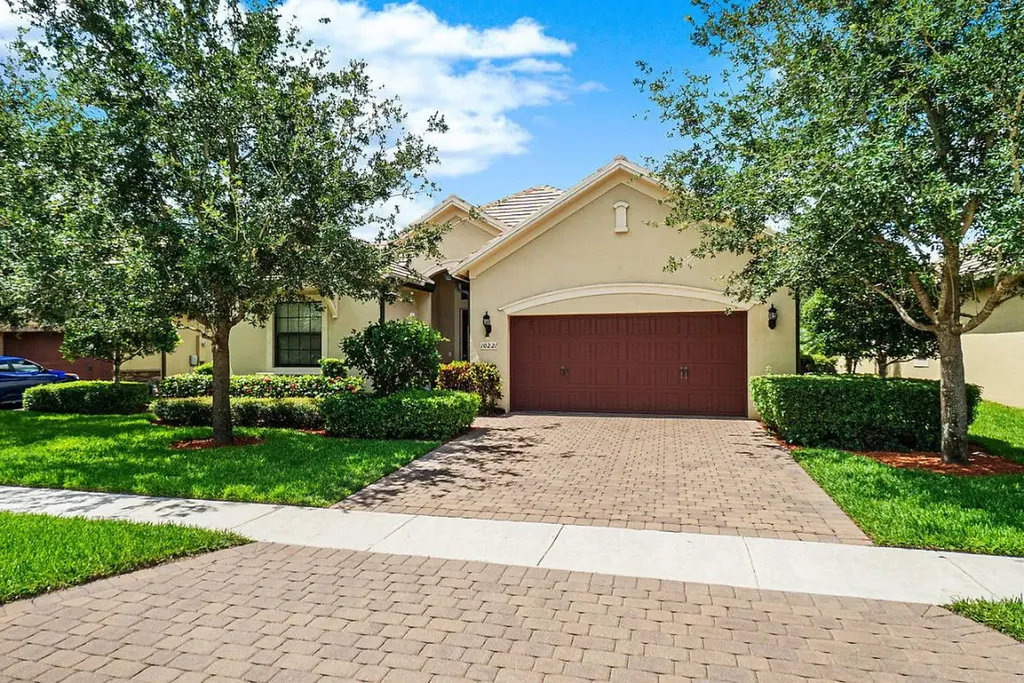 10221 Prato Street Wellington FL 33414
