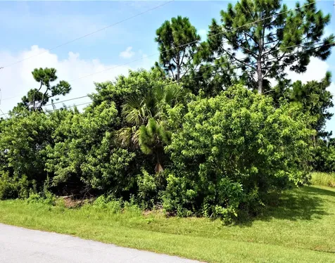 6458 NW Frenze Street Port St Lucie FL 34986