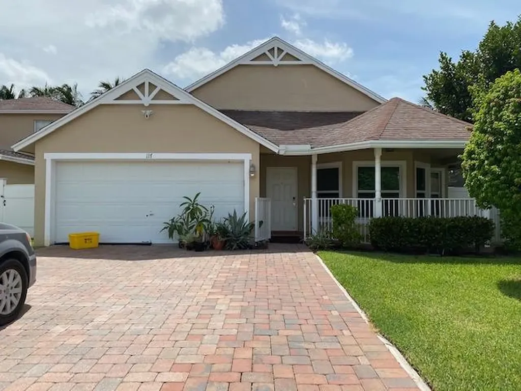 117 Country Club Way Royal Palm Beach FL 33411