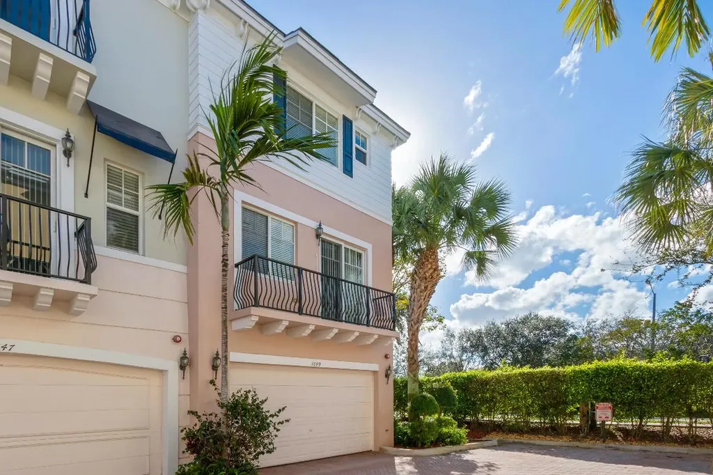 3649 NW 5th Terrace Boca Raton FL 33431