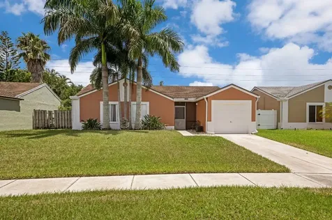 18925 Cloud Lake Circle Boca Raton FL 33496