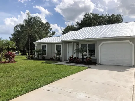 1050 SE Bethume Court Port St Lucie FL 34952