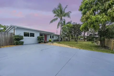 1702 15th Avenue N Lake Worth Beach FL 33460