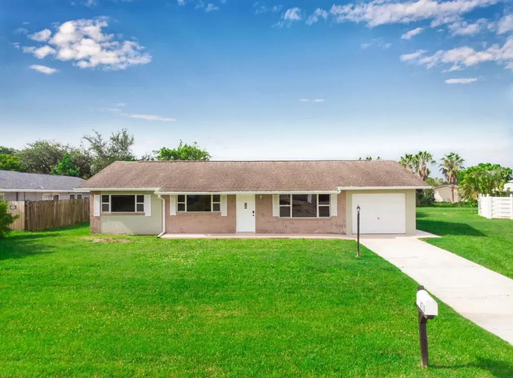 474 NW Kilpatrick Avenue Port St Lucie FL 34983