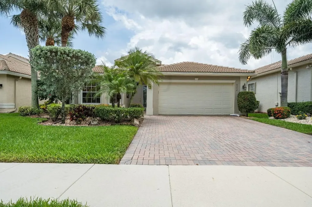 8264 Abalone Point Boulevard Lake Worth FL 33467
