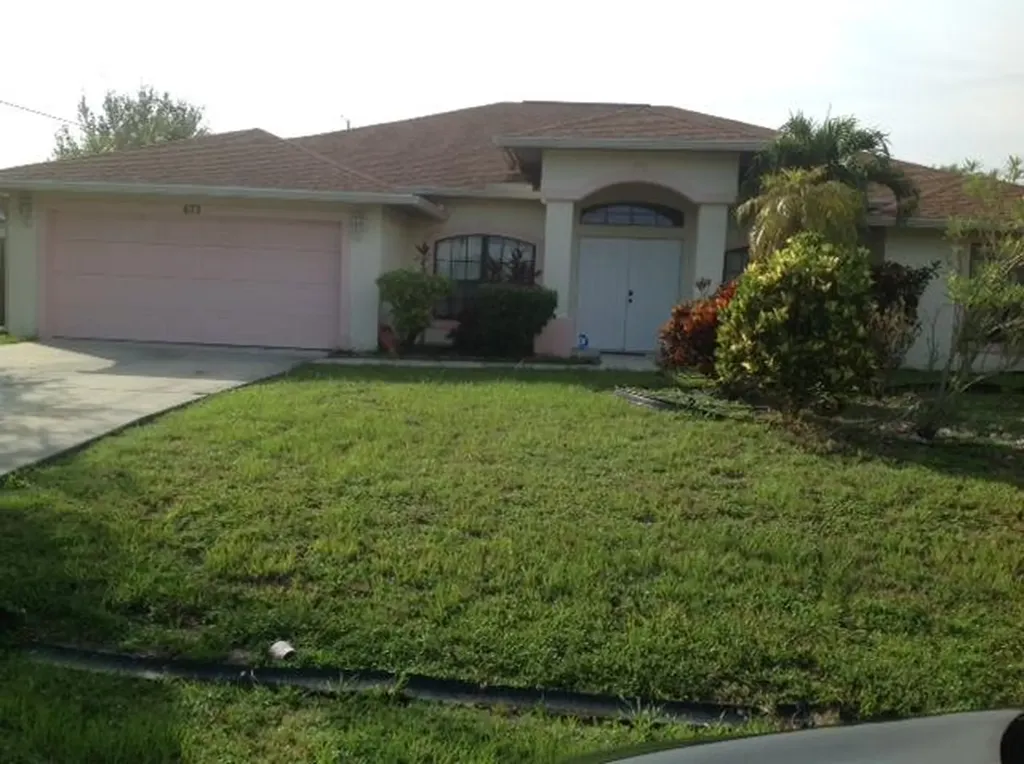 673 SW Post Terrace Port St Lucie FL 34953