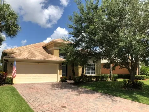 302 NW Somerset Circle Port St Lucie FL 34983