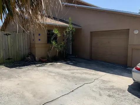 402 NE 42nd Street Boca Raton FL 33431