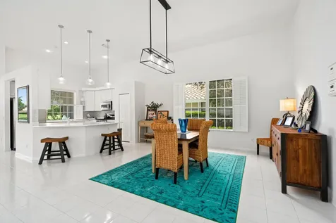 1196 SW Live Oak Cove Port St Lucie FL 34986