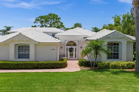 1196 SW Live Oak Cove Port St Lucie FL 34986