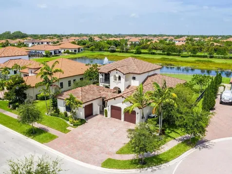 6207 Vireo Court Lake Worth FL 33463