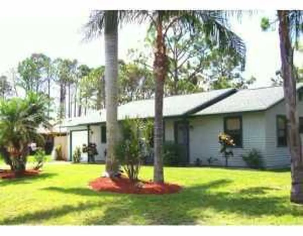 5734 SE Orange Blossom Trail Hobe Sound FL 33455