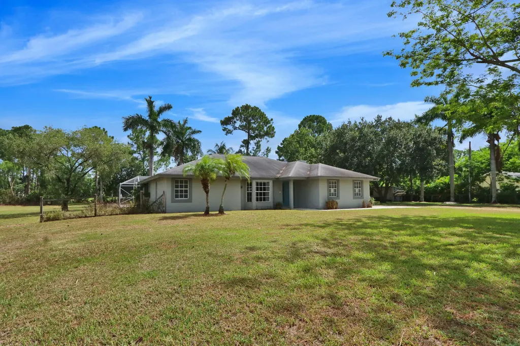 18635 90th Street N Loxahatchee FL 33470