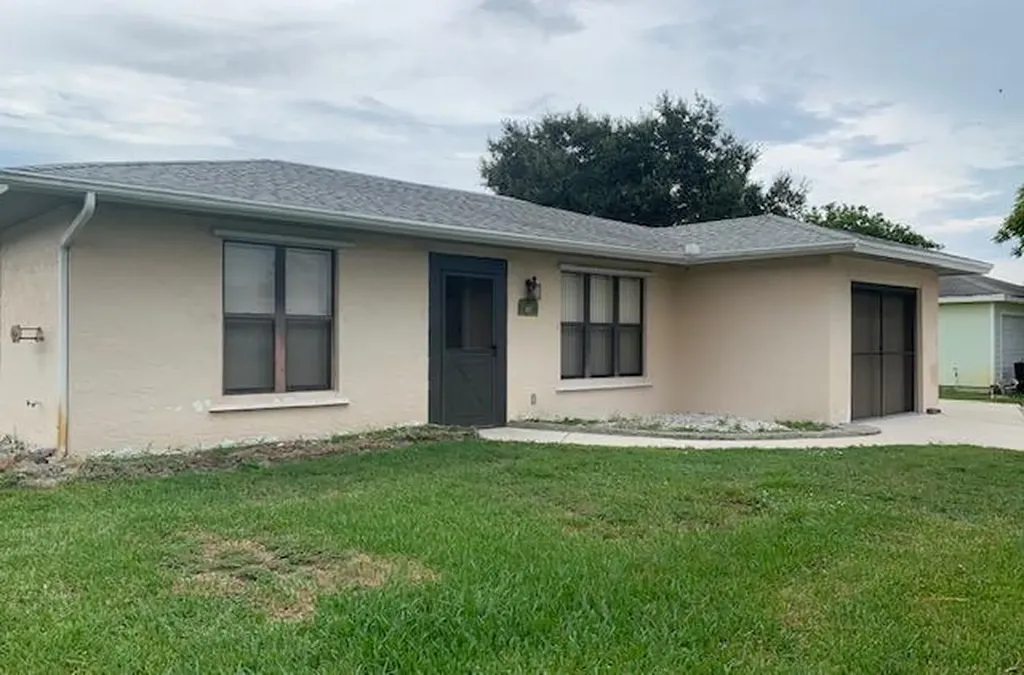 837 SW Saltonstall Terrace Port St Lucie FL 34953