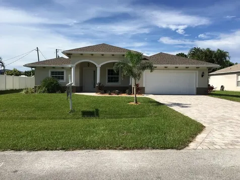 2417 SE Wood Avenue Port St Lucie FL 34952