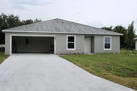 307 SW Jeanne Avenue Port St Lucie FL 34953