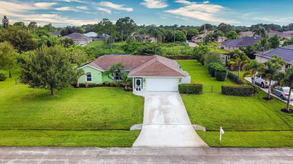 3928 SW Covington Street Port St Lucie FL 34953