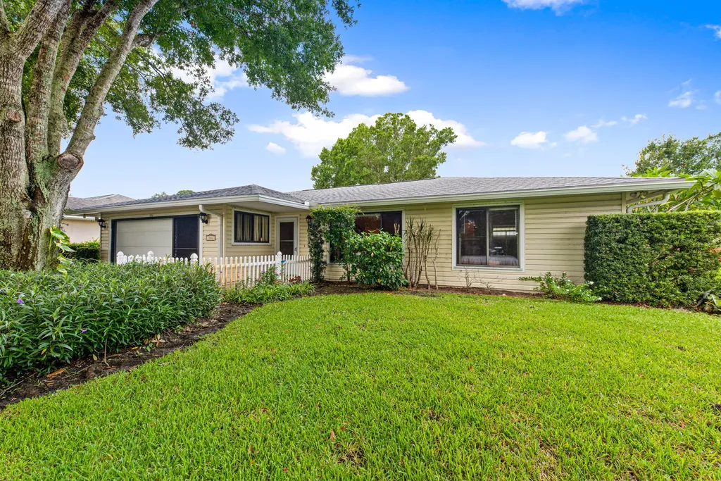 386 Toledo Street Sebastian FL 32958