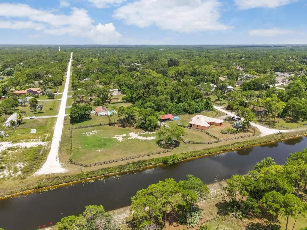 16970 76th Street N Loxahatchee FL 33470