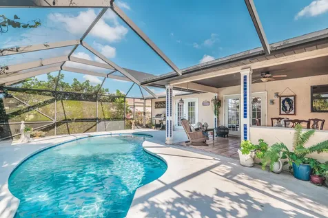 571 SE Volkerts Terrace Port St Lucie FL 34983