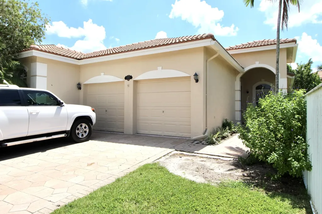 10552 Galleria Street Wellington FL 33414