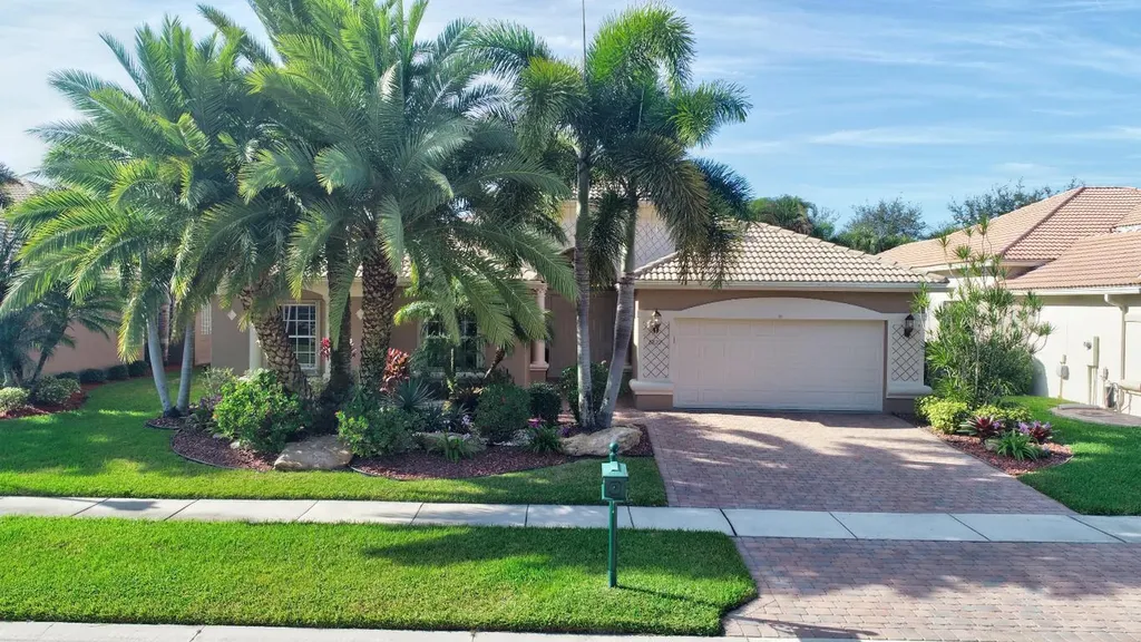 6827 Milani Street Lake Worth FL 33467