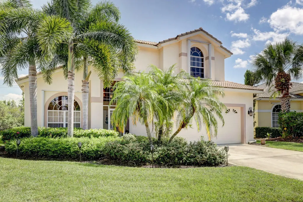 4862 SE Devenwood Way Stuart FL 34997