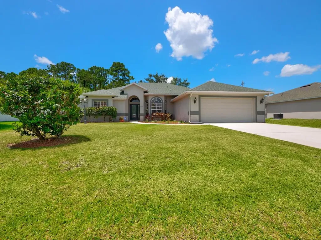 1426 SW Leisure Lane Port St Lucie FL 34953