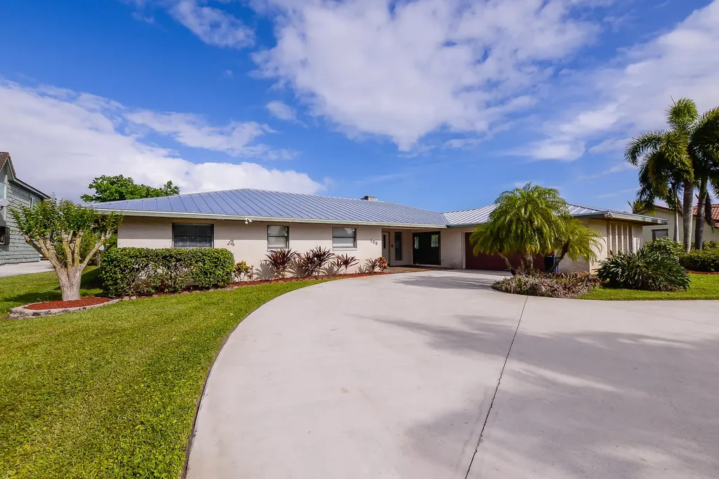 651 SE Hidden River Drive Port St Lucie FL 34983