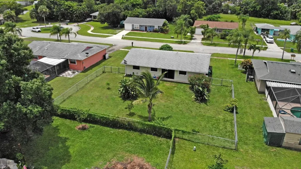 243 NE Brunson Court Port St Lucie FL 34983